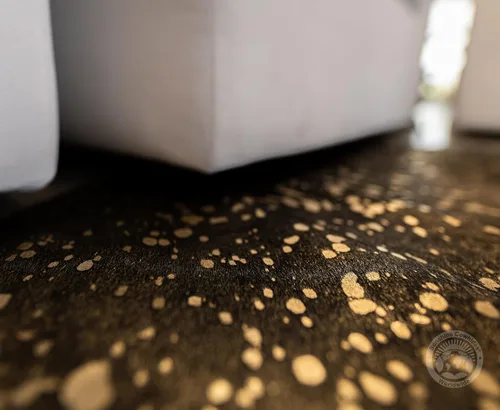 Miniatura 6 de Sunshine Cowhides Alfombra de piel de vaca negra teñida, 100 % color dorado metálico auténtico, alfombra de estilo moderno de piel de animal