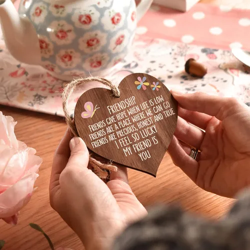 Miniatura 2 de I’m lucky my friend is you best friends wooden hanging heart sentimental inspirational gift for cheer up women friendship present uk her