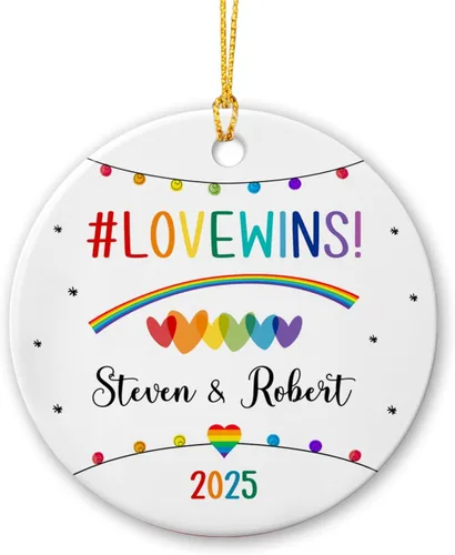 Miniatura 21 de All for Love - Adorno de cerámica LGBT arcoíris para Navidad 2025, adorno de Navidad personalizado para parejas, orgullo gay/lesbiano, adorno
