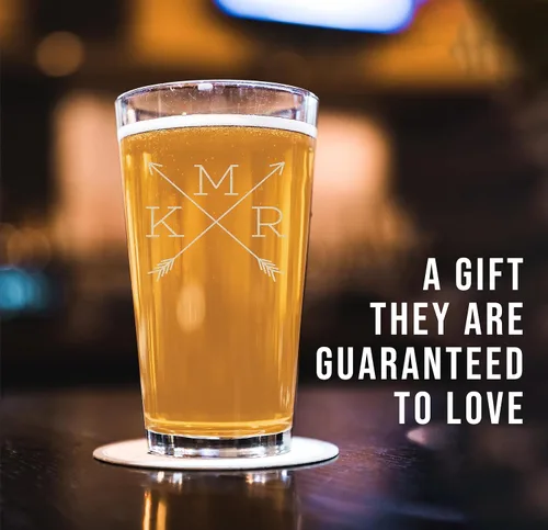 Miniatura 2 de Vaso de cerveza grabado personalizado de 16 onzas, regalos de Navidad grabados personalizados para hombres, regalos de cumpleaños para papá, regalos