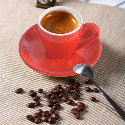 Miniatura 3 de Taza de café espresso de porcelana ionEgg con platillo, taza de café expreso, 80ml/2.7Oz, color rojo..
