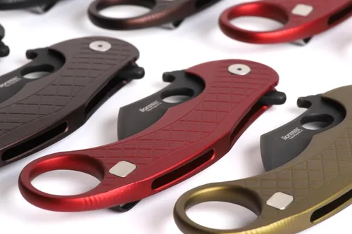 Miniatura 4 de LionSTEEL LEONE - Cuchillo plegable Karambit con hoja de acero CPM-Magnacut, mango integral de aluminio sólido, diseño Emerson Wave Design, negro