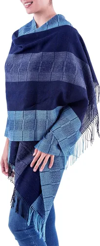 Miniatura 2 de NOVICA Chal azul 100% lana de alpaca peruana, azul Huancayo, Azul