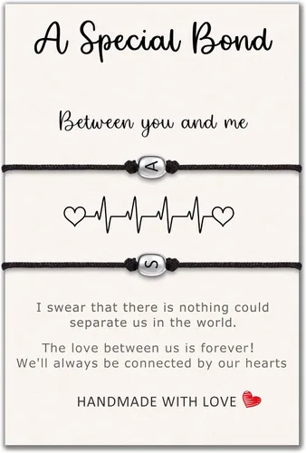 Btysun Pinky Promise Pulseras para parejas, amigos, regalos iniciales a juego, regalos de cumpleaños para mujeres, novia, novio, mejor amigo,
