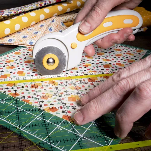 Miniatura 6 de WA Portman - Cortador o cutter rotativo y tapete de corte auto-reparable – Juego de cortador rotativo con mango texturizado y tapete – Juego