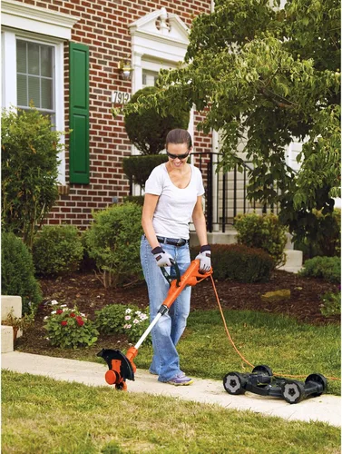 Miniatura 9 de BLACK+DECKER 3 en 1 Podadora de hierba/de esquina y cortacésped, 6,5 A, 12 pulgadas (MTE912)