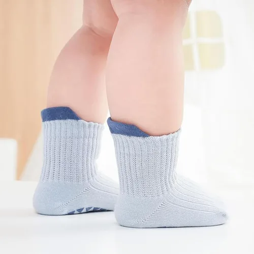Miniatura 2 de XuoAz 6 pares de calcetines antideslizantes de algodón con agarre para niños y niñas pequeños