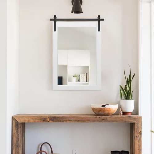 Miniatura 3 de Espejo de casa de campo para baño, espejo de tocador rústico blanco con marco de madera, espejos decorativos, estilo puerta de granero, decoración
