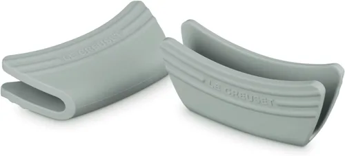 Miniatura 8 de Le Creuset Juego de 2 agarres de silicona, 5" x 2 1/2" cada uno, negro