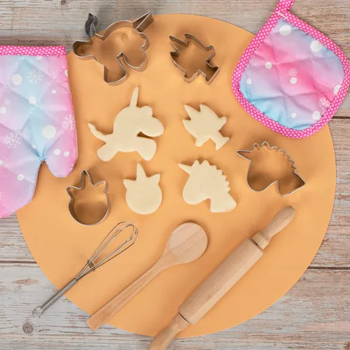 Miniatura 3 de Vanmor Juego de cocina y hornear de unicornio para niños, 11 delantales para niñas, sombrero de chef y delantal rosa, guante y utensilio