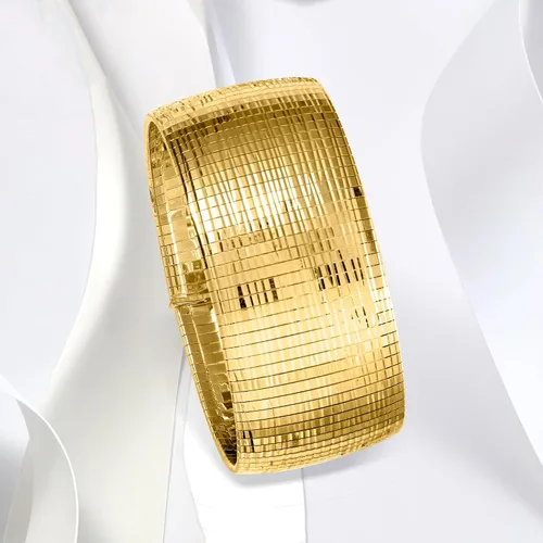 Miniatura 5 de Ross-Simons Italian 18kt Gold Over Sterling Diamond-Cut and Polished Omega Bracelet