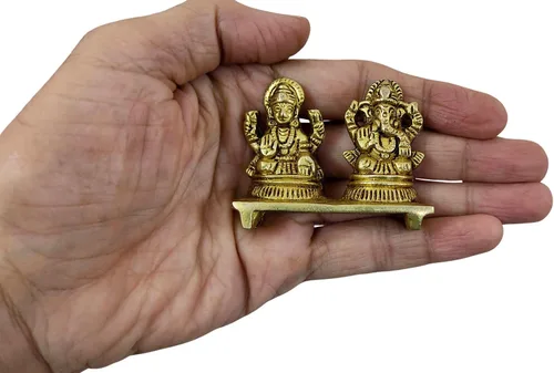 Miniatura 8 de Craftsofindia Goddess Durga - Estatua pequeña de latón, decoración divina, escultura hindú hecha a mano de 3 pulgadas para el altar del hogar