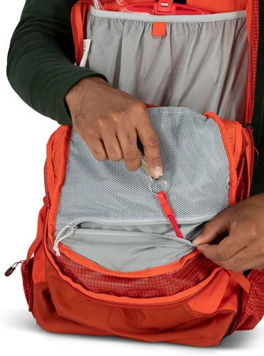 Miniatura 8 de Osprey Talon Pro 20L Mochila de senderismo para hombre con cinturón de cadera, forro plateado