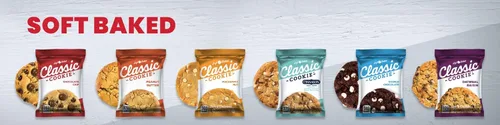 Miniatura 6 de Galletas Classic Cookie suaves horneadas con relleno de crema y galleta, hechas con chips de crema blanca Hershey's® Premier, 2 cajas, 16 galletas