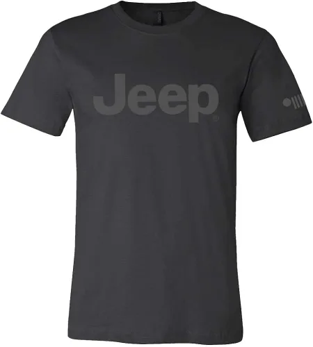 Jeep Camiseta opaca con logotipo de texto de alta calidad, camiseta negra con serigrafía gris carbón en el pecho, logotipo de rejilla de 7 ranuras