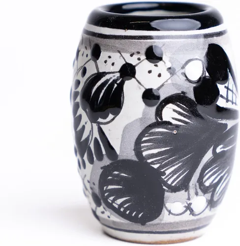 Miniatura 2 de Vasos de chupito Talavera en forma de barril: juego de 4 caballitos de cerámica floral pintados a mano, 2 oz, auténtica cerámica mexicana
