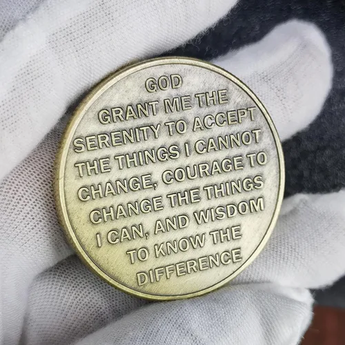 Miniatura 6 de Phoenix Rising Lucky Coin Serenity Prayer Sobriety Coin Regalos sobrios para hombres o mujeres, Medallón AA de recuperación de adicciones