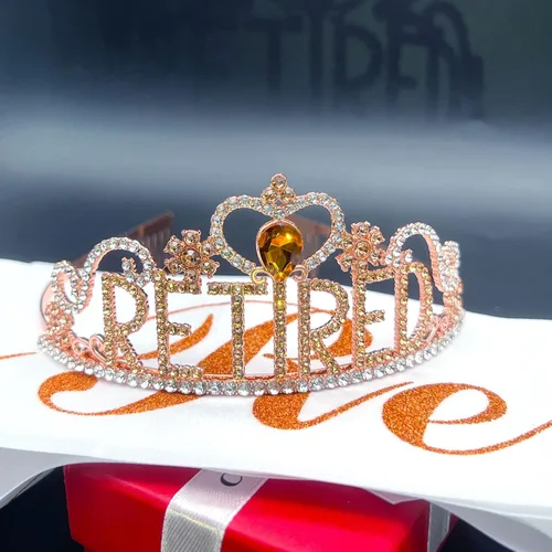 Miniatura 5 de Decoraciones de fiesta de jubilación, regalos de jubilación para mujeres, juego de tiara y banda de jubilación, corona de cristal con purpurina