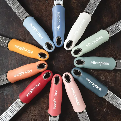 Miniatura 9 de Microplane Rallador Zester Premium en After Dark Gray Herramienta ralladora de limón, rallador de queso duro y verduras Para cítricos, queso
