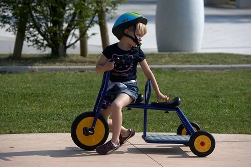 Miniatura 6 de Italtrike Atlantic - Triciclo de doble asiento para exteriores para niños pequeños y niños, ingeniería superior, fuerte y duradero, fácil de montar