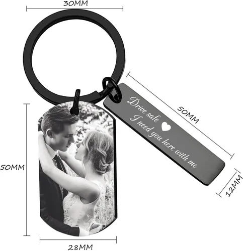 Miniatura 4 de Llavero personalizado seguro para la unidad, llavero personalizado para fotos de pareja, llavero grabado gratis.