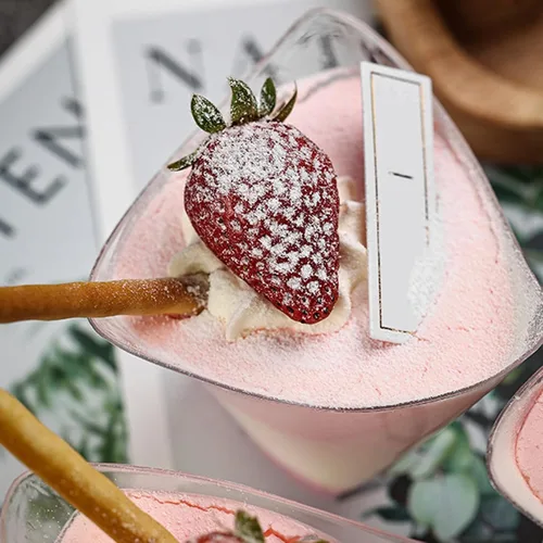 Miniatura 3 de Tosnail Paquete de 50 vasos triangulares de postre de 4 onzas, vasos desechables de plástico con 50 cucharas de postre de plástico