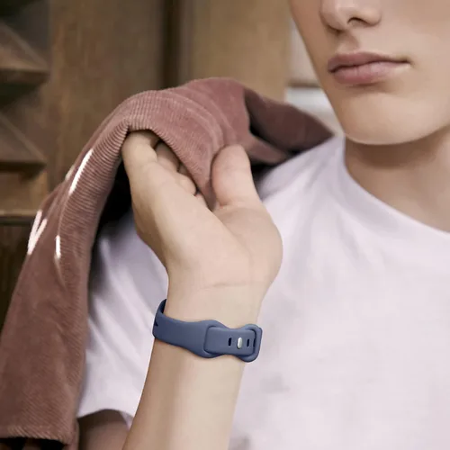 Miniatura 6 de Ouwegaga Compatible con Fitbit Versa 3 bandas para hombres/Fitbit Sense bandas para hombres y mujeres, correa de reloj deportiva delgada de silicona