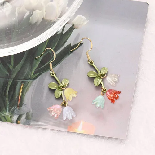 Miniatura 5 de KitBeads 300 cuentas de acrílico aleatorias de cuentas de flores coloridas iridiscentes, mini cuentas florales Kawaii Bell Flower Beads para hacer