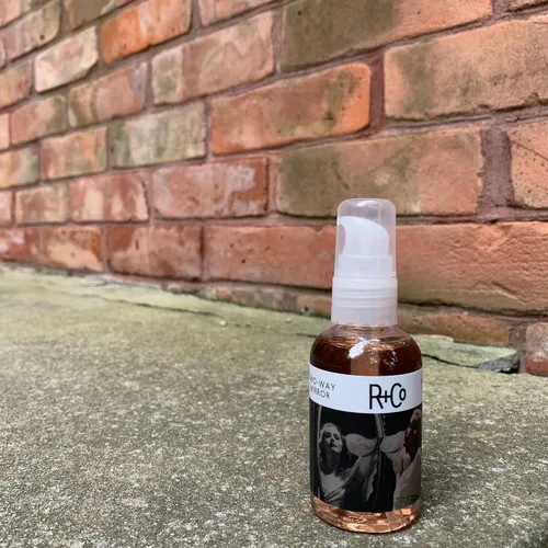 Miniatura 4 de R+Co TWO WAY MIRROR Smoothing Oil – Frizz-Control & Shine-Enhancing Hair Oil, Smooths & Softens Hair, All Hair Types