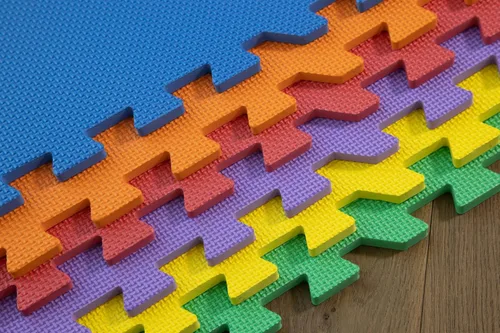 Miniatura 2 de Tapete de entrenamiento con baldosas de espuma entrelazados para pisos de gimnasios. Excelente para pilates, yoga, aeróbica, cardio, entrenamiento