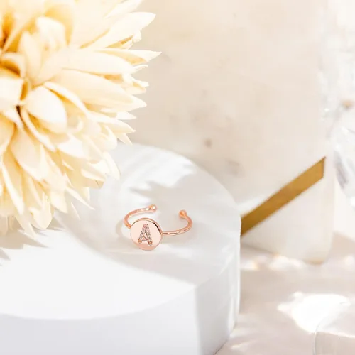 Miniatura 3 de PAVOI - Anillo con inicial chapado en oro de 14K para mujer Anillos apilables a la moda
