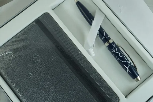 Miniatura 4 de Sheaffer Bolígrafo Thunder Lightning de edición especial 100 con ribete de níquel y diario Crispy Sheaffer a juego
