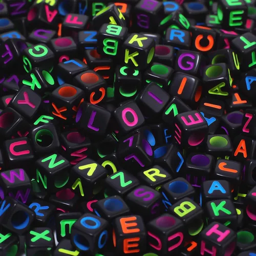 Miniatura 11 de 1400 cuentas negras de letras de 0.16 x 0.27 pulgadas (0.157 x 0.276 in), juego de cuentas de letras acrílicas doradas para hacer joyas