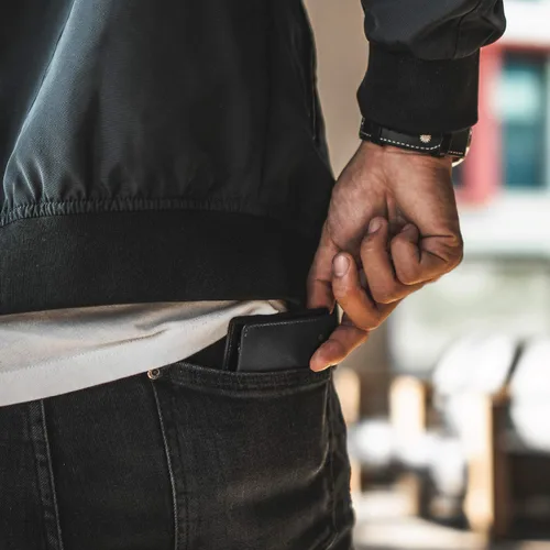 Miniatura 5 de REVELOT Cartera delgada clásica piel auténtica con bloqueo RFID W2 Negro - Minimalista