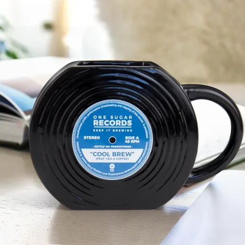 Miniatura 4 de Gift Republic Taza de café retro con diseño de disco de vinilo, regalo para amantes de la música, regalo grande y retro, regalo de cumpleaños