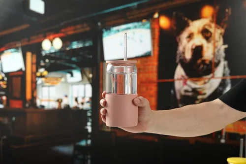 Miniatura 5 de Sunseeke Vaso de vidrio con popote y tapa, taza de café helado de 16 onzas, funda de silicona, cepillos de limpieza, vasos para agua, café helado