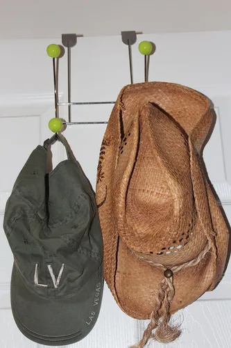 Miniatura 4 de Organizador de 2 ganchos para colgar sobre la puerta – Soporte decorativo para colgar ropa, abrigos, chaquetas, toallas, batas, gorras, sombreros