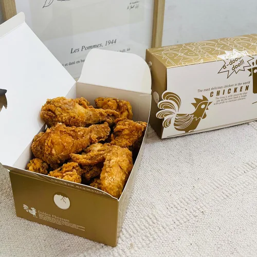 Miniatura 3 de Recipientes de pollo fritos dorados pequeños (paquete de 50) de 6.9 x 4.1 x 2.2 pulgadas, para comida para llevar, hamburguesas de arroz frito