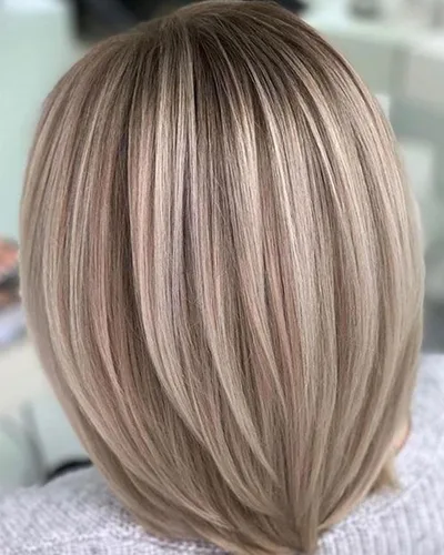 Miniatura 15 de RENERSHOW Pelucas rubias en capas para mujeres blancas con flequillo, peluca de pelo corto lacio, peluca sintética de color rubio degradado