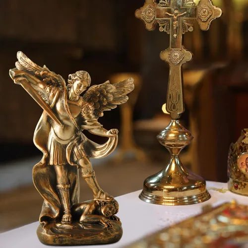Miniatura 7 de Estatua de San Miguel Arcangel - Figura de ángel de San Miguel, estatua de resina con acabado de bronce antiguo, ideal para coleccionistas
