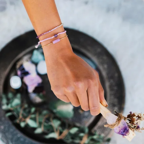 Miniatura 2 de Lotus and Luna Pulsera delicada de diosa hecha a mano, tamaño ajustable