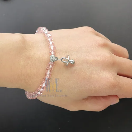Miniatura 5 de WE Baby Shower Girl - Pulsera elástica de cristal rosa con dije para chupete (12 piezas)