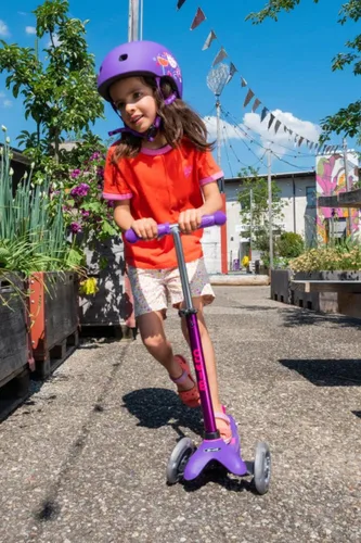 Miniatura 2 de Micro Kickboard Mini scooter LED para niños de 2 a 5 años Niños de hasta 110 libras Diseño de 3 ruedas inclinadas para dirigir Barra en T