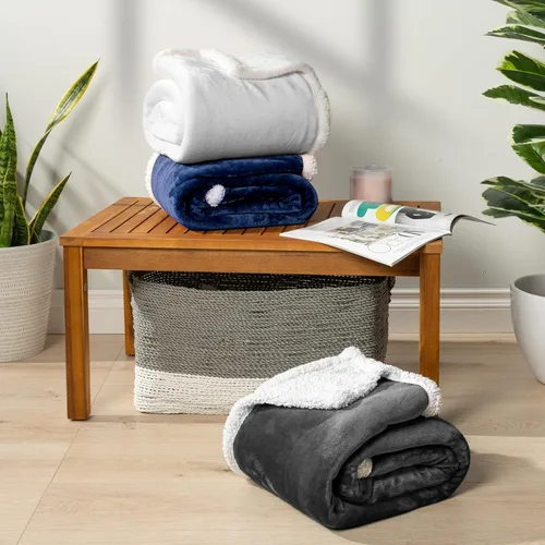 Miniatura 6 de PAVILIA Manta Throw de Vellón Sherpa para Sofá, Tamaño Twin, Azul Marino, Manta de Felpa Suave y Esponjosa para Sofá, Manta de Invierno Reversible