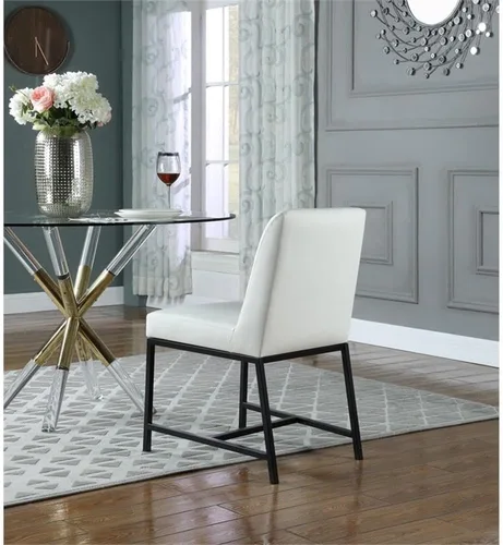 Miniatura 9 de Meridian Furniture Bryce Collection Modern - Silla de comedor tapizada de piel sintética contemporánea con patas de metal negro mate, juego de 2