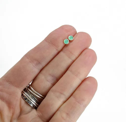 Miniatura 20 de Aretes de tuerca con piedras preciosas para mujeres y niñas, bisel redondo de 0.157 in de plata esterlina 925