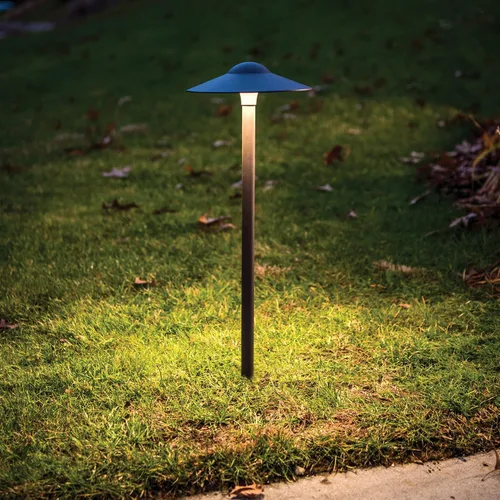 Miniatura 4 de WAC Iluminación de paisaje, toldo LED de 12 V para camino y área con tapa redonda de 6.5 pulgadas, 2700 K, LED cálido incorporado en bronce