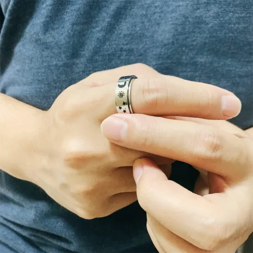 Miniatura 4 de Anillos giratorios de acero inoxidable de titanio con estrella de luna negra para mujeres, hombres, adolescentes, niñas, delicados anillos