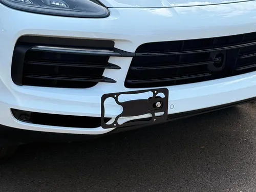 Miniatura 9 de CravenSpeed Platypus Soporte para placa de matrícula compatible con Porsche Cayenne (modelos base y S) 2024-2025 Sin taladrar Se instala