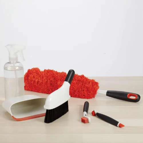 Miniatura 2 de OXO Good Grips Plumero de mano de microfibra